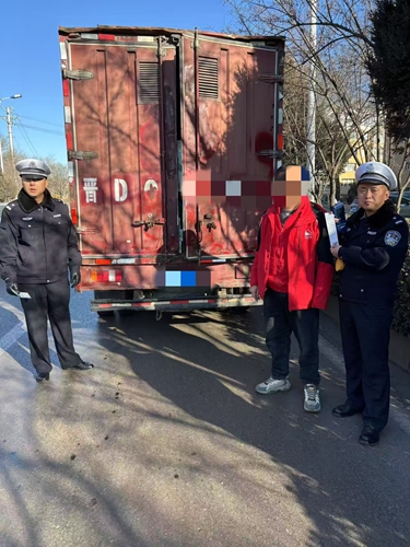 ��ԫ�ؽ�����Ӵ����ϲ�Ƽݣ����ζ�����·��ȫ����