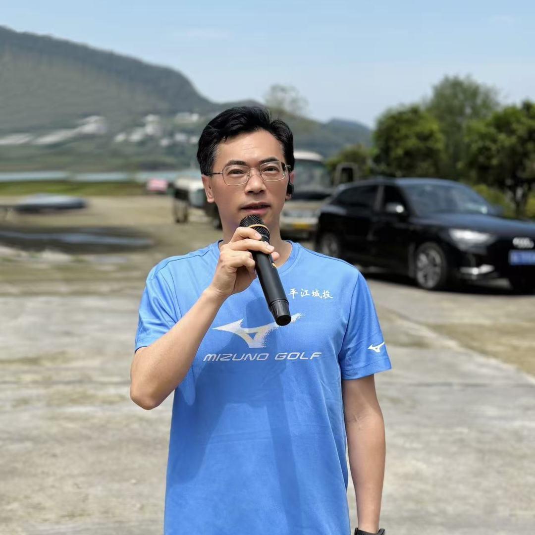            ƽ���س�Ͷ����:������ չ��ְ���·�� ���۷ܽ�������